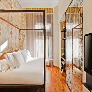Hotel Claris and Spa
