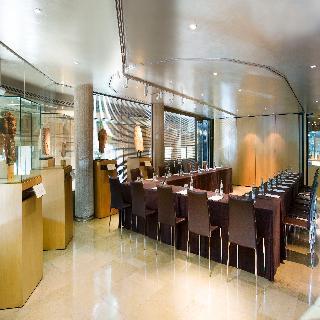 Hotel Claris and Spa