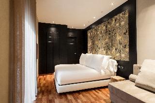 Hotel Claris and Spa