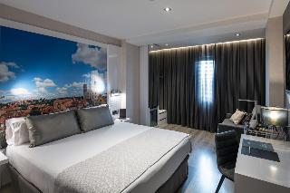 Гостиница Catalonia Gran Via BCN
