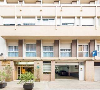 Гостиница Aparthotel Bertran
