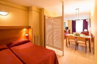 Гостиница Aparthotel Bertran