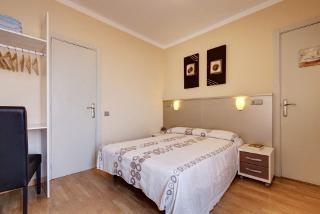 Гостиница Hostal Barcelona