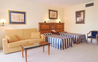 Гостиница PYR Fuengirola