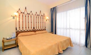 Гостиница PYR Fuengirola