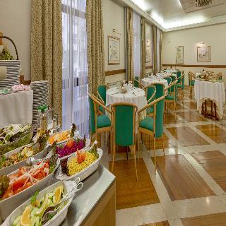 Гостиница Cinquentenario