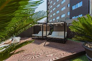 Гостиница HF Fenix Porto