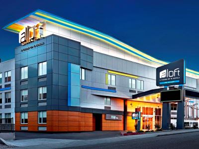 Hotel Aloft Calgary University