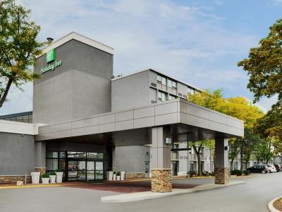 Hotel Holiday Inn Burlington Htl And Conf Ctr