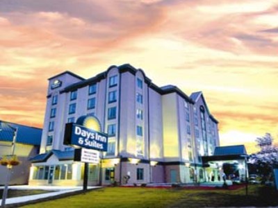 Гостиница Days Inn And Suites By The Falls