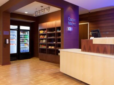 Гостиница Fairfield Inn And Suites Lethbridge