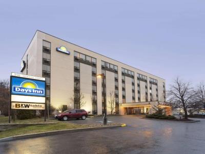 Гостиница Days Inn by Wyndham Ottawa West
