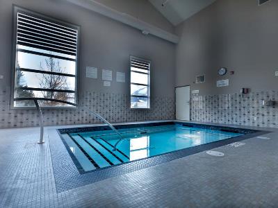 Гостиница Super 8 by Wyndham Canmore