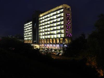 Hotel Fortune Select Sg Highway Ahmedabad