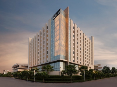 Hotel Doubletree Hilton Gurugram Baani Square