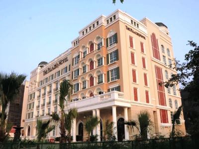 Hotel Pllazio (T)