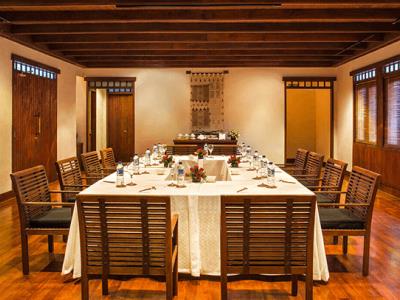 Гостиница Oberoi Beach Resort Lombok