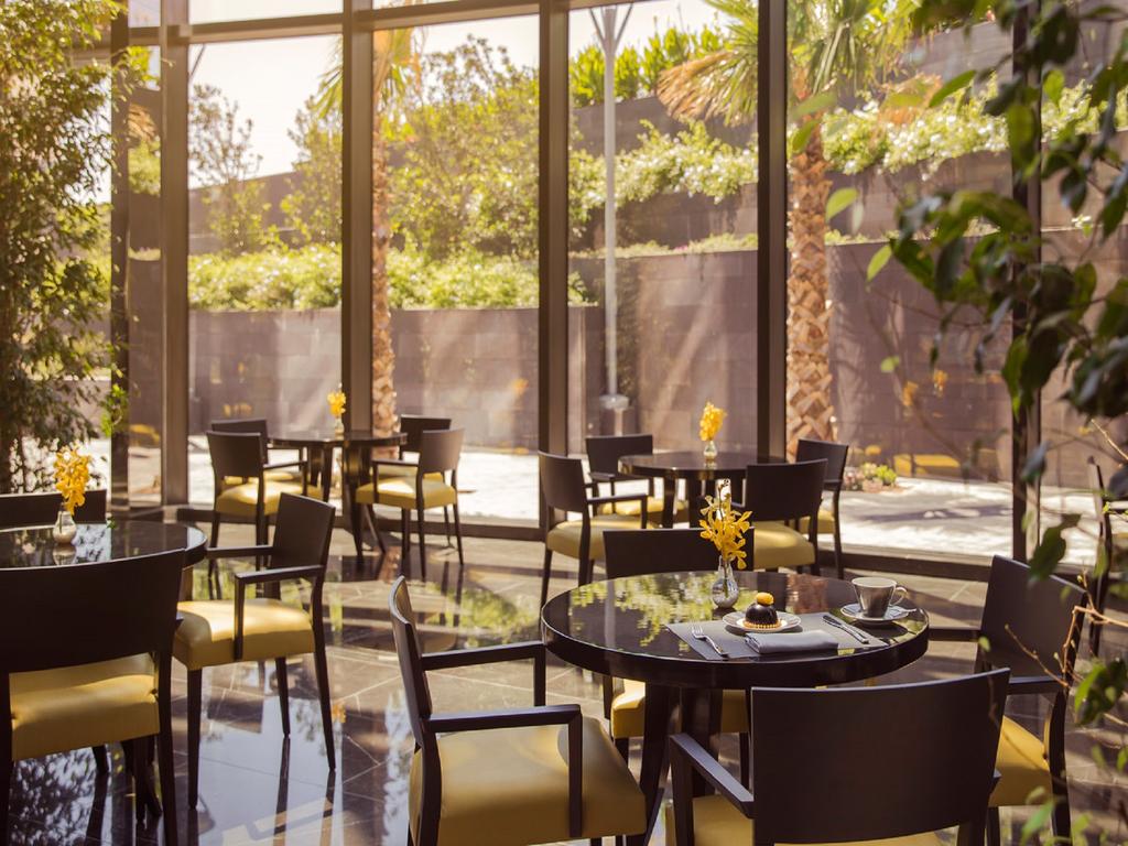 Гостиница Amman Rotana (Dt)