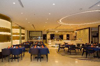 Гостиница Holiday Inn Yanbu