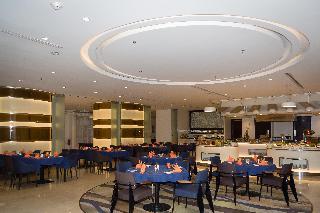 Гостиница Holiday Inn Yanbu