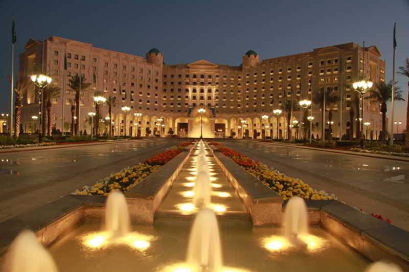 Гостиница The Ritz-Carlton, Riyadh