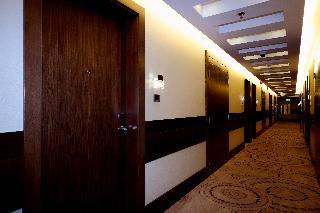 Гостиница Crowne Plaza Riyadh Minhal