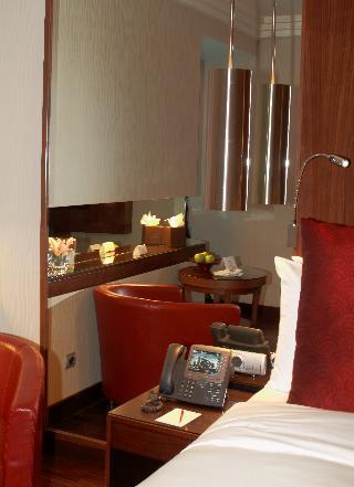 Гостиница Crowne Plaza Riyadh Minhal