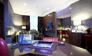 Гостиница Crowne Plaza Riyadh Minhal