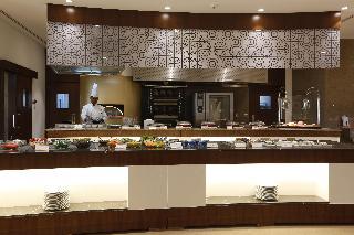 Гостиница Crowne Plaza Riyadh Minhal