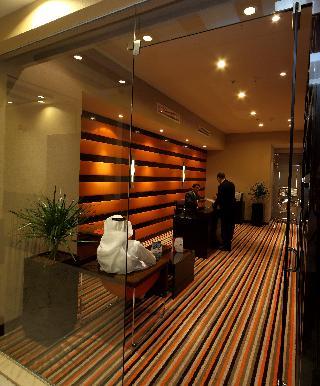 Гостиница Crowne Plaza Riyadh Minhal