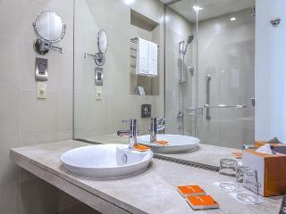 Гостиница Centro Waha by Rotana
