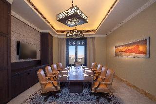 Гостиница Anantara Qasr Al Sarab Resort & Spa