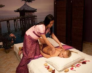 Гостиница Sahara Beach Resort & Spa