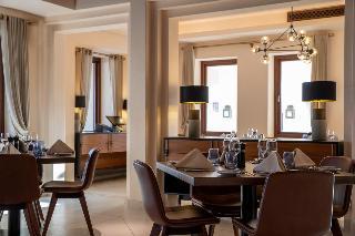 Hotel Al Wathba, a Luxury Collection Desert Resort & Spa