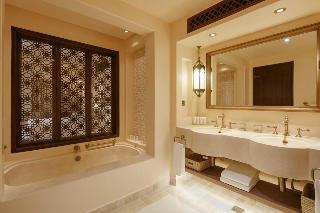 Hotel Al Wathba, a Luxury Collection Desert Resort & Spa