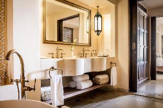 Hotel Al Wathba, a Luxury Collection Desert Resort & Spa
