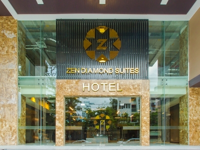 Hotel Zen Diamond Suites