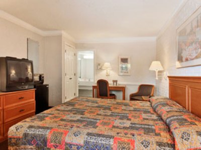 Hotel Days Inn And Suites Altamonte Springs