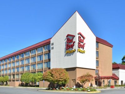 Гостиница Red Roof Plus+ Boston-Woburn