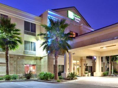Гостиница Holiday Inn Express San Diego Otay Mesa