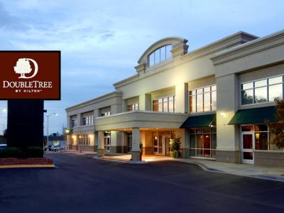 Гостиница Doubletree By Hilton Stapleton North