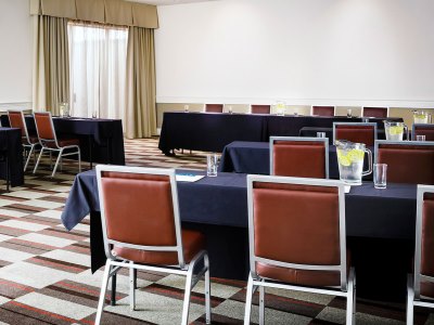 Гостиница Four Points By Sheraton Greenway Plaza