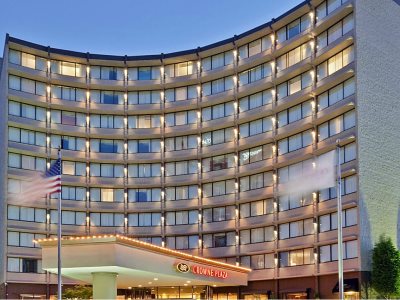 Гостиница Crowne Plaza Downtown Convention Center