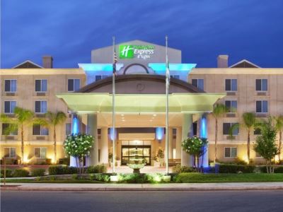Hotel Holiday Inn Express And Suite River Park
