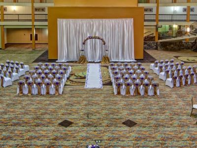 Гостиница Holiday Inn Memphis Airport - Conf Ctr