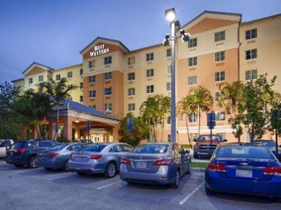 Гостиница Best Western Plus Ffl Apt S Inn Suites