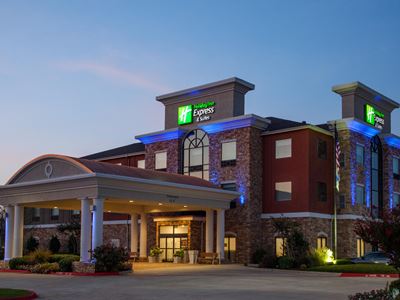 Гостиница Holiday Inn Express And Suites Texarkana