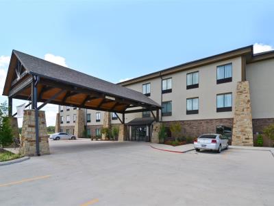 Гостиница Best Western Plus At Lake Fork Inn N Ste