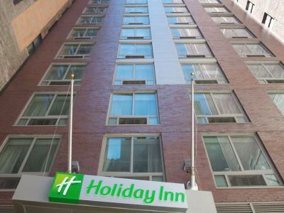 Гостиница Holiday Inn Times Square
