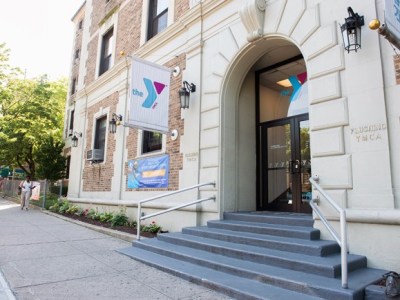 Hotel Flushing Ymca (Shared Bath)
